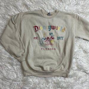Disneyworld Sweatshirt EST 1977 Beige Size L